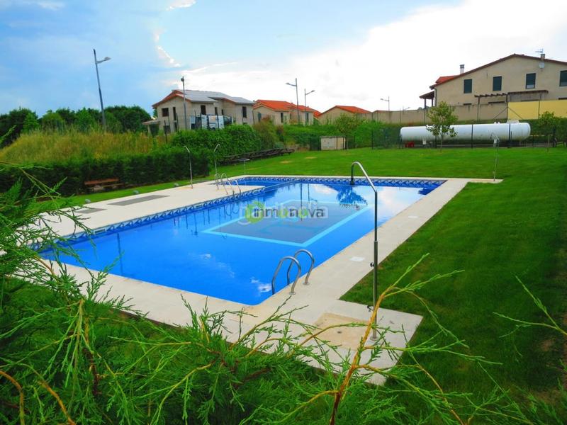 Foto 70c91968-46dd-4d79-bbc6-7d77c5e583b4. Xalet a val do seixo 2 a Merca (A)