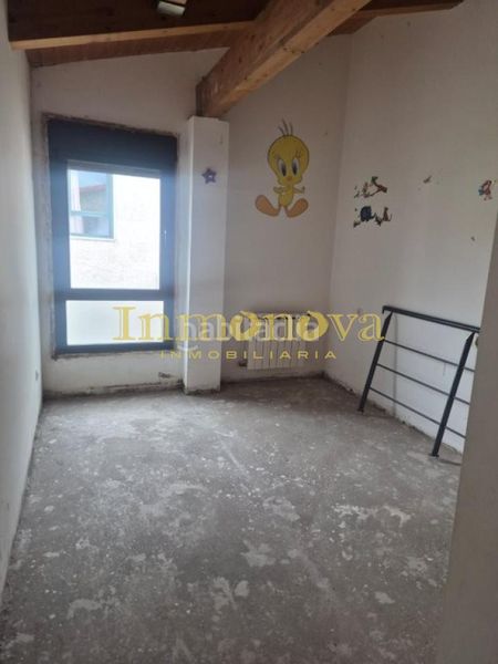 Foto ba6c0cb2-b670-417d-9222-aeb25a27cf3c. Casa aparellada a val do seixo 2 a Merca (A)