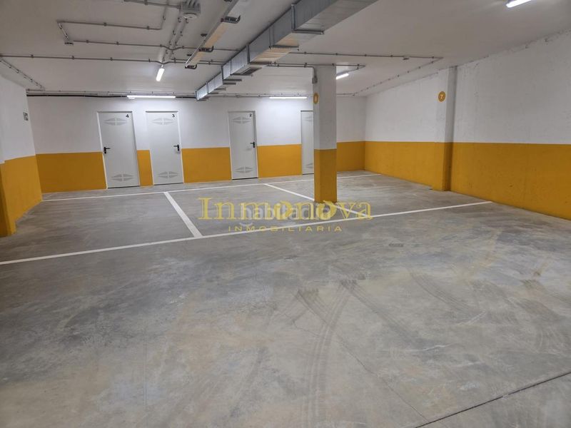 Foto daecfd15-0f93-4fdf-b8da-183ce0e8ba91. Piso en Nigrán centro Nigrán