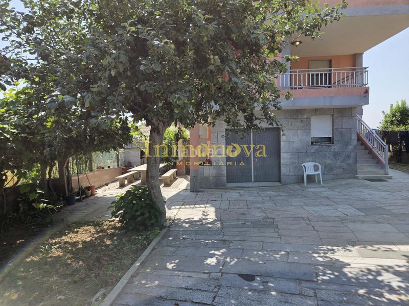 Foto 1c6a97b3-7294-481e-9696-25b1729392d2. Casa amb calefacció aparcament a Cabral - Candeán Vigo