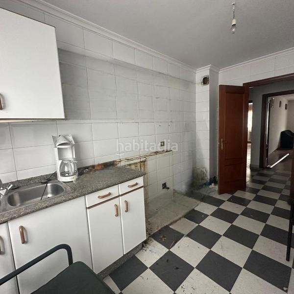 Foto 33ed04a3-b61c-4601-b9ef-f060e799754e. Piso  a la venta en Centro - Recinto Amurallado Lugo