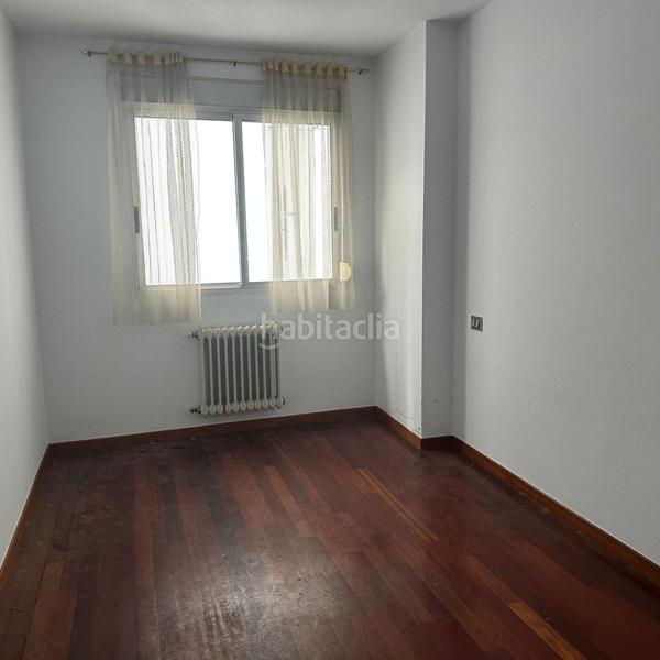 Foto 74af846e-c887-4f3c-83cf-a97b2f59391a. Piso  a la venta en Centro - Recinto Amurallado Lugo