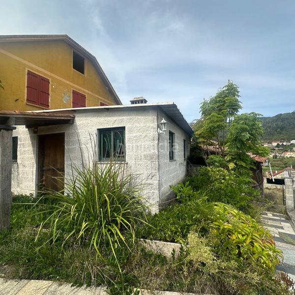 Foto c4c11065-a705-45a9-9d43-cd2584778727. House in Ponteareas