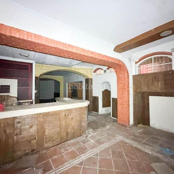 Foto b42f239d-a010-40ba-8360-4b7a55e7de22. Locale commerciale in Cortes-Huertas Madrid