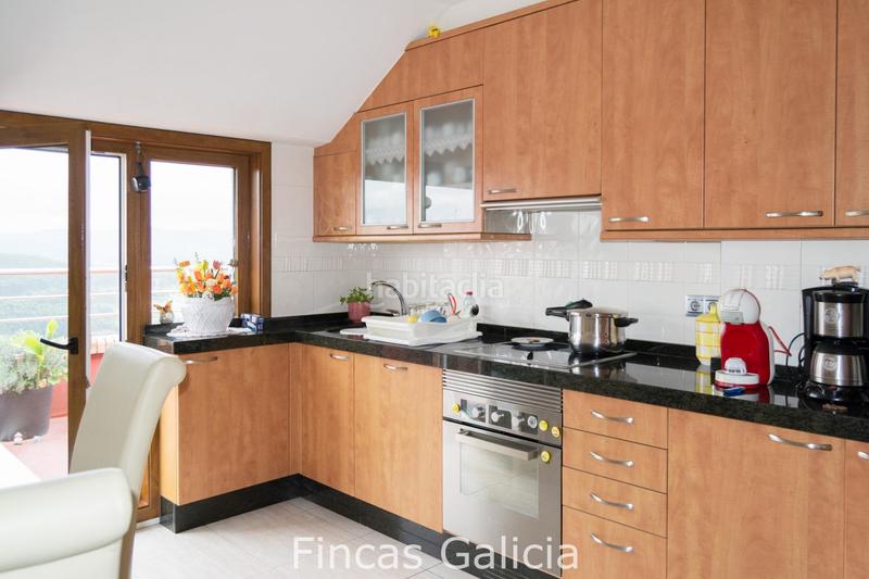 Foto 143a8503-f02d-419c-b816-7520aeb84f30. Àtic amb calefacció aparcament a Pastoriza Arteixo