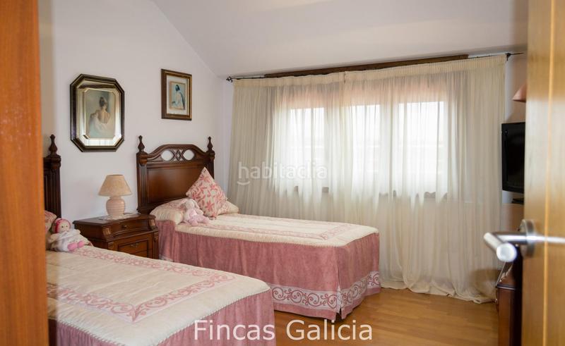 Foto 253c7478-99ba-4888-9645-9154a14921c4. Àtic amb calefacció aparcament a Pastoriza Arteixo