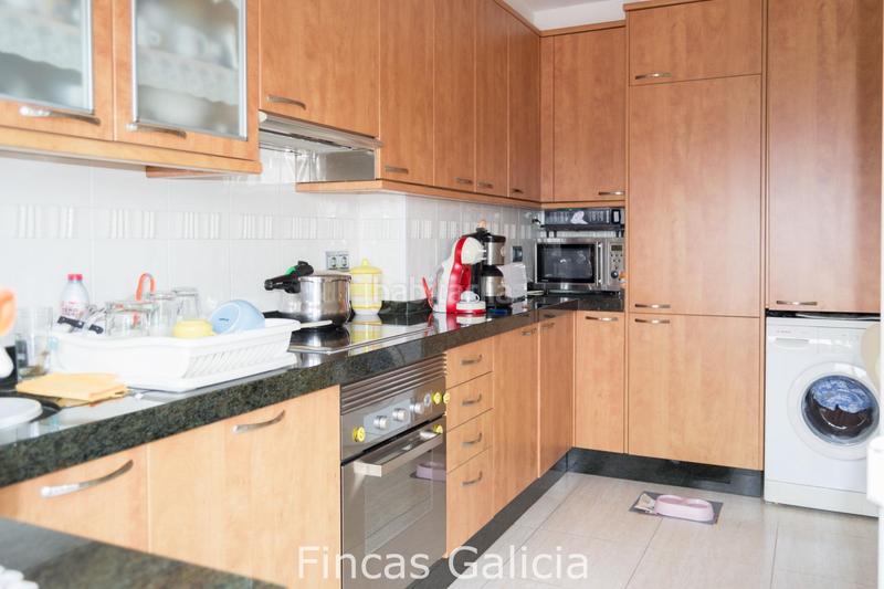 Foto 710cd397-cd50-431f-a7b3-40ee44e1f1dc. Àtic amb calefacció aparcament a Pastoriza Arteixo