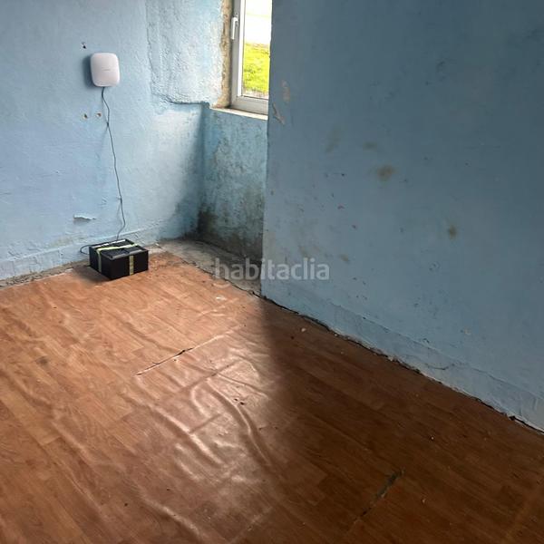Foto 5d902d50-7f3e-4d97-b60b-d1eedbdb9eee. Casa a Covelo (O)