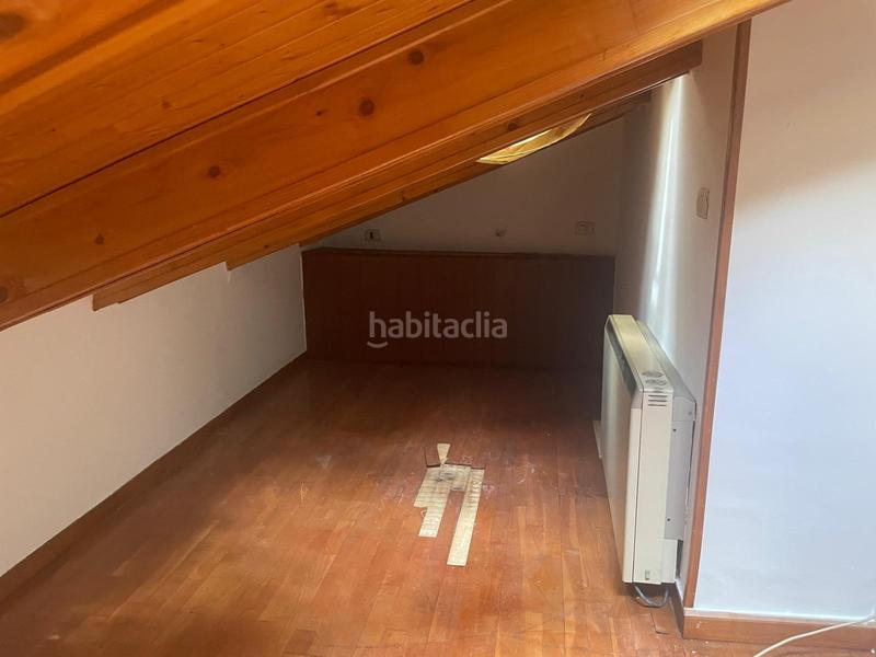 Foto 2a2f4d7d-31bd-4499-8cc8-3c2169435ff1. Apartment with heating in Centro Ourense
