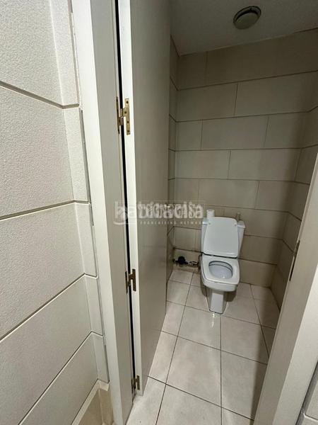 Foto b6bd9edd-a750-42fe-8f5a-56f8e22f85a2. Rent business premise with heating in Parquesol Valladolid