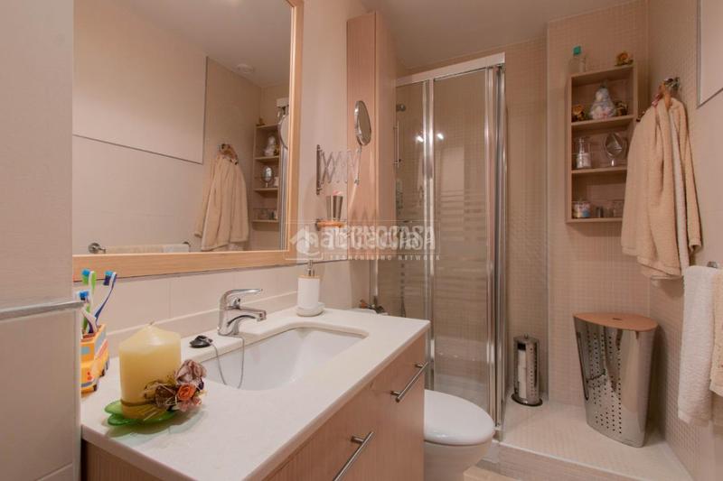 Foto 43864318-1298-46a7-8bd5-7614fa4b085a. Casa aparellada amb calefacció aparcament piscina a Valladolid