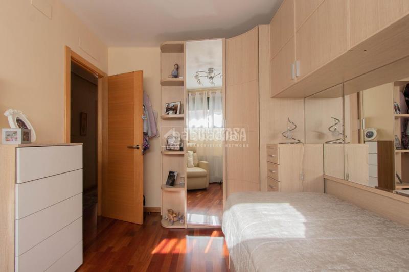 Foto dcf6b03d-2be1-444d-8e0f-3fed71c57fc6. Casa aparellada amb calefacció aparcament piscina a Valladolid