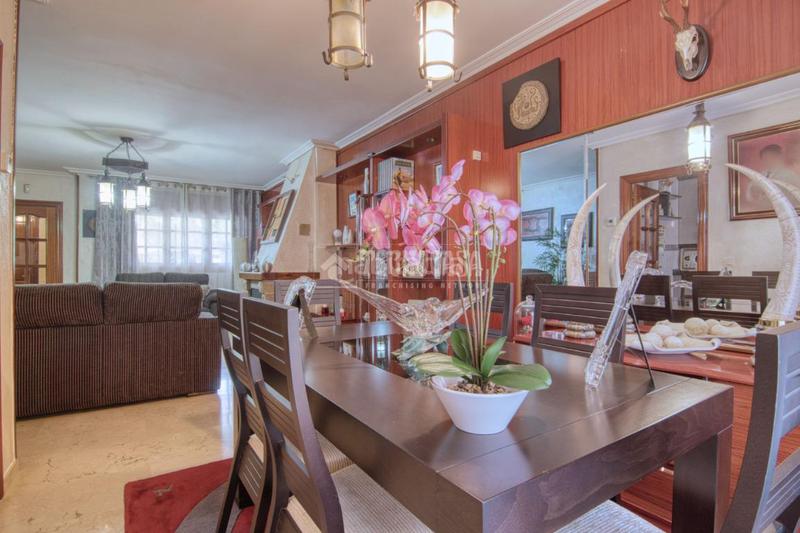 Foto 6ec681f4-e73e-4b20-ab09-d288975ac287. Casa bifamiliare con riscaldamento parcheggio in Parquesol Valladolid