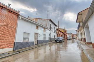 Casa aparellada  C. carreteros. Casa en venta en castronuño