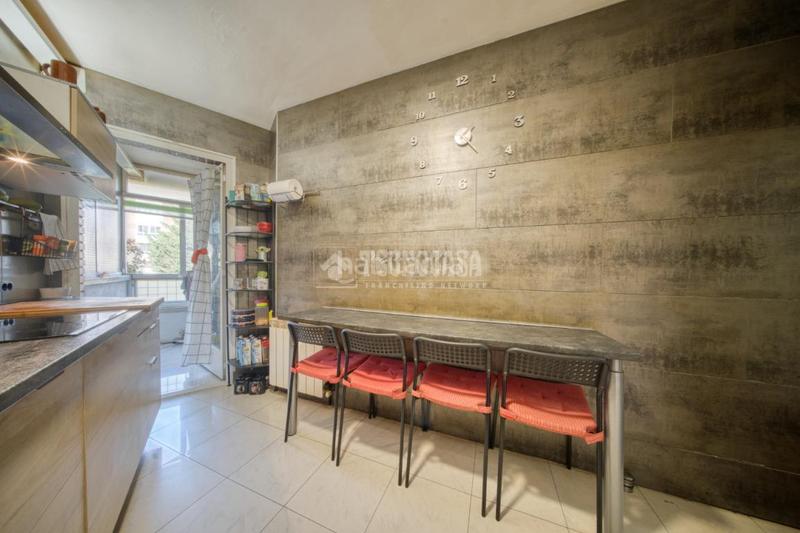 Foto 3b6a7c32-93a4-4137-938f-8e9baad910b1. Appartement avec chauffage parking dans Parquesol Valladolid