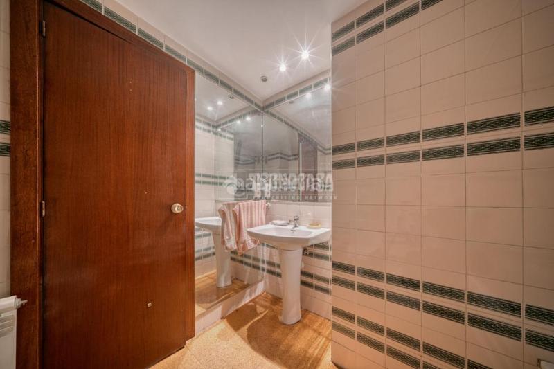 Foto 011caefd-827e-4a21-9d81-4369a9699248. Flat with heating parking in Parquesol Valladolid