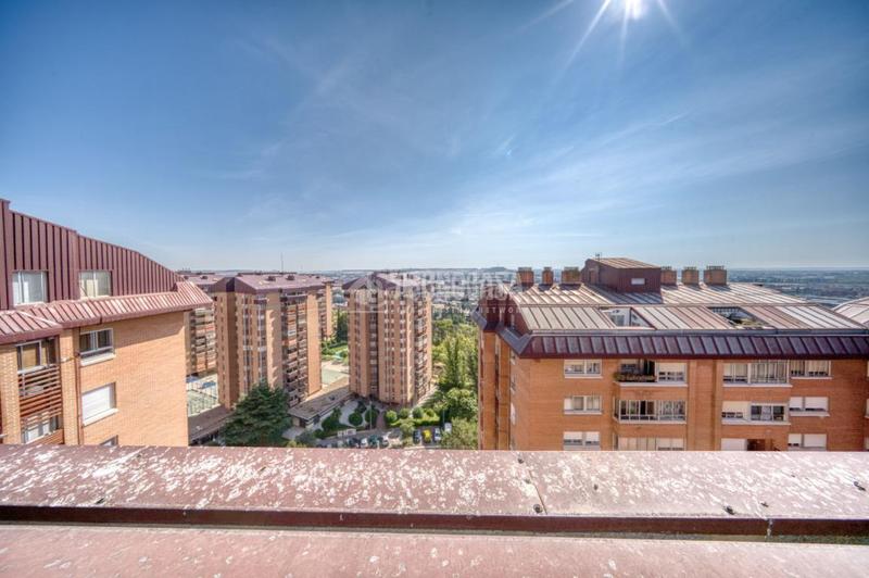 Foto a14b76b7-793c-4802-b69f-1eae360c0cba. Flat with heating parking in Parquesol Valladolid