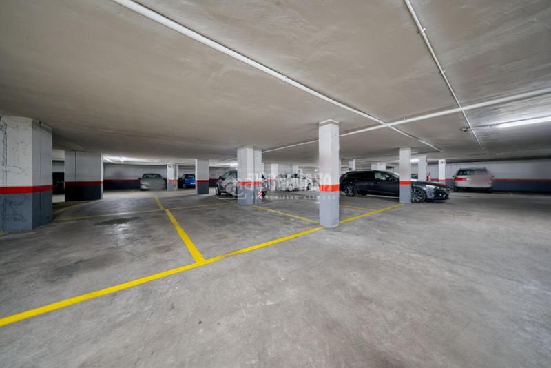 Foto a45f4c78-7b40-4e97-8049-dcb6c461ad35. Flat with heating parking in Parquesol Valladolid