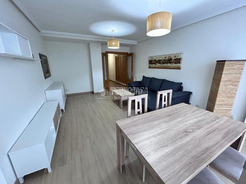 Foto 5b77dd3c-8b97-4567-886d-90b931265463. Affitto appartamento con riscaldamento parcheggio piscina in Valladolid