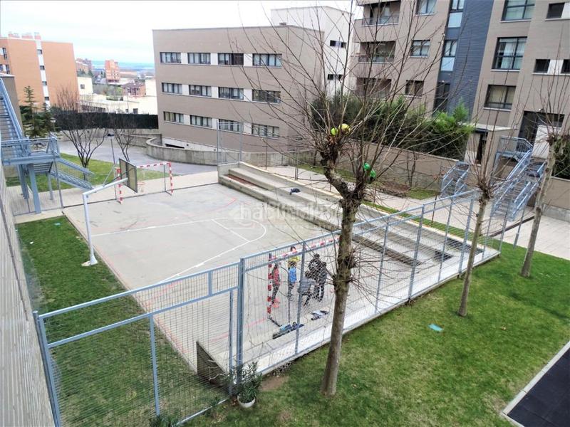Foto bb48fd31-8f5d-4ac5-a75e-b4045a595670. Affitto appartamento con riscaldamento parcheggio piscina in Valladolid