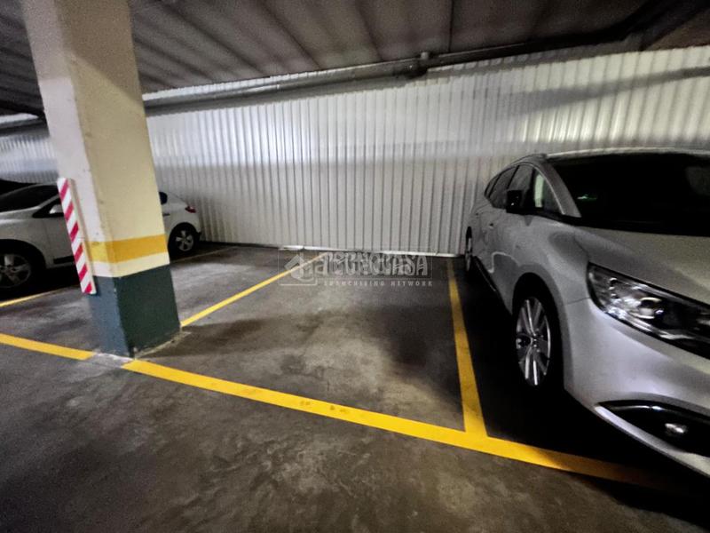 Foto defabc62-52f2-4a0a-a679-a2b408697920. Affitto appartamento con riscaldamento parcheggio piscina in Valladolid