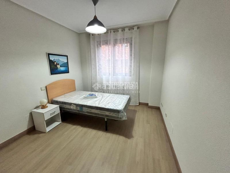 Foto 0b6683a5-ac0d-4316-b36c-1966d7a3dc7b. Location appartement avec chauffage parking piscine dans Valladolid
