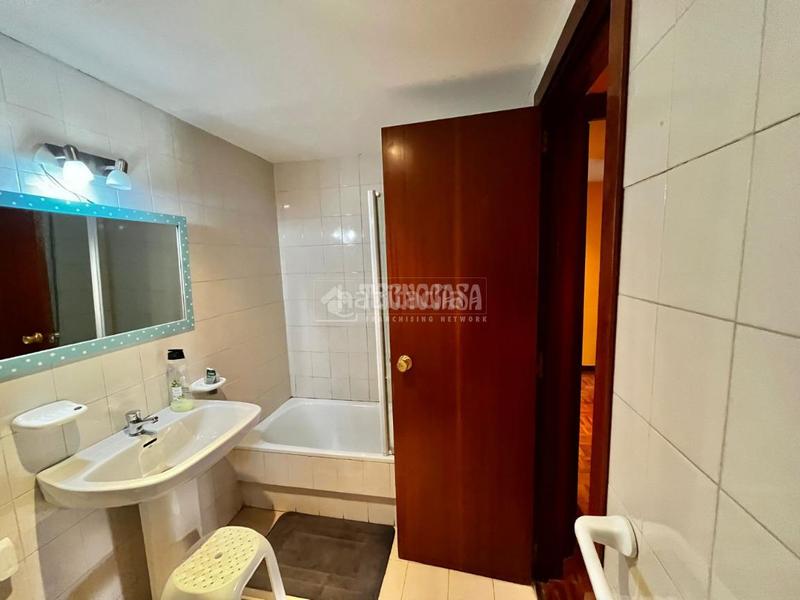 Foto db2bd356-79b0-4a20-a682-0346d8d8f3b7. Location appartement avec chauffage piscine dans Parquesol Valladolid