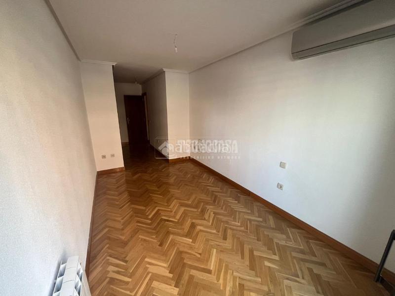 Foto 828323f5-2342-4023-9cc4-d89034eb8353. Location appartement avec piscine dans Parquesol Valladolid