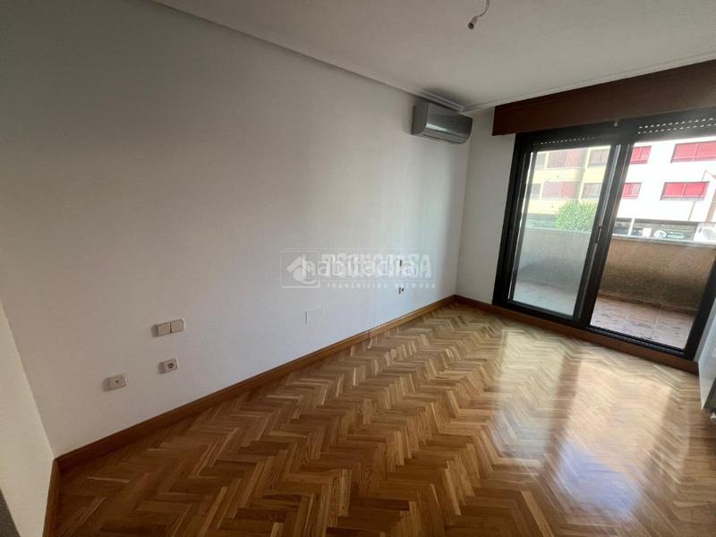 Foto 4ff6649e-1bbb-43b9-9b47-92ae7d4868b8. Miete etagenwohnung mit pool in Parquesol Valladolid