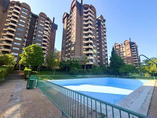 Flat  Calle prof. adolfo miaja de la muela. Piso en venta en valladolid