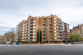 Rent Flat  Calle del dr. villacián. Piso en alquiler en valladolid