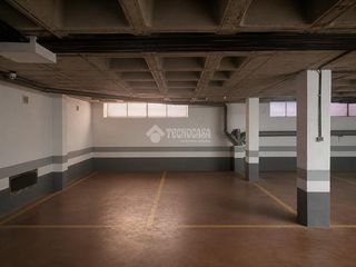 Car parking  C. de la morelia. Boxplaza de garaje en venta en valladolid