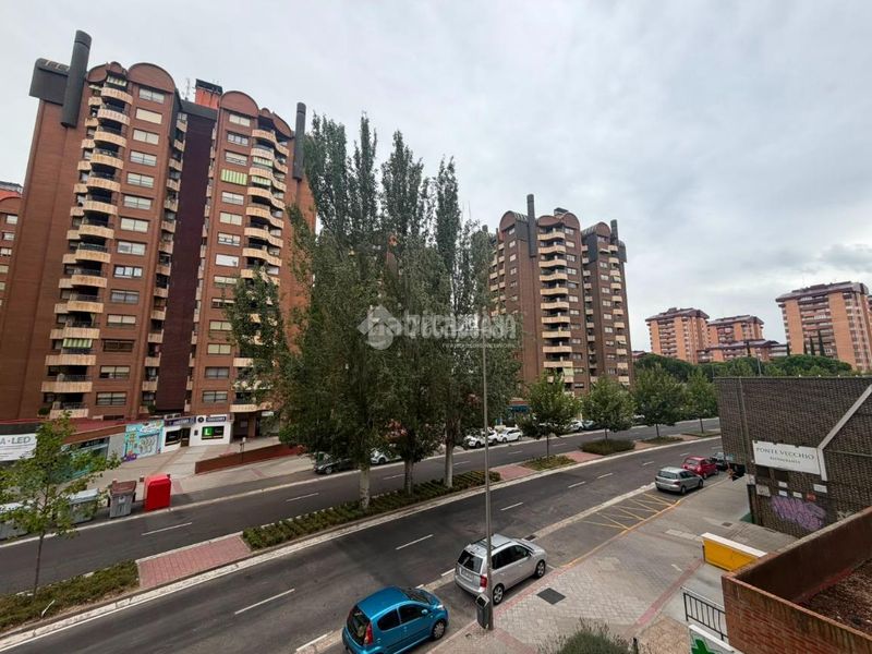 Foto 003a92e8-52eb-468c-b885-528d888f94eb. Pis amb calefacció aparcament a Parquesol Valladolid