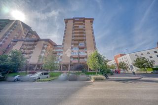 Appartamento  Calle núñez de guzmán el pinciano. Piso en venta en valladolid