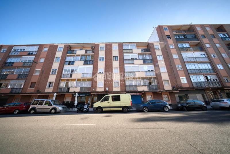 Foto 7c80529e-c7ef-4760-b8e9-21701c8dffdb. Piso  en venta en Plaza de Toros Valladolid