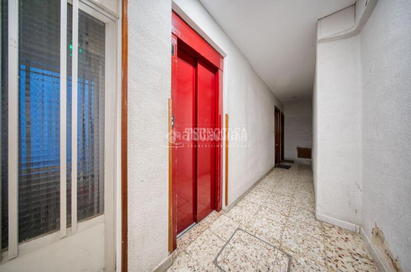 Foto d3b72a6d-6263-4685-ac2b-c01a40bfaf2b. Piso  en venta en Plaza de Toros Valladolid