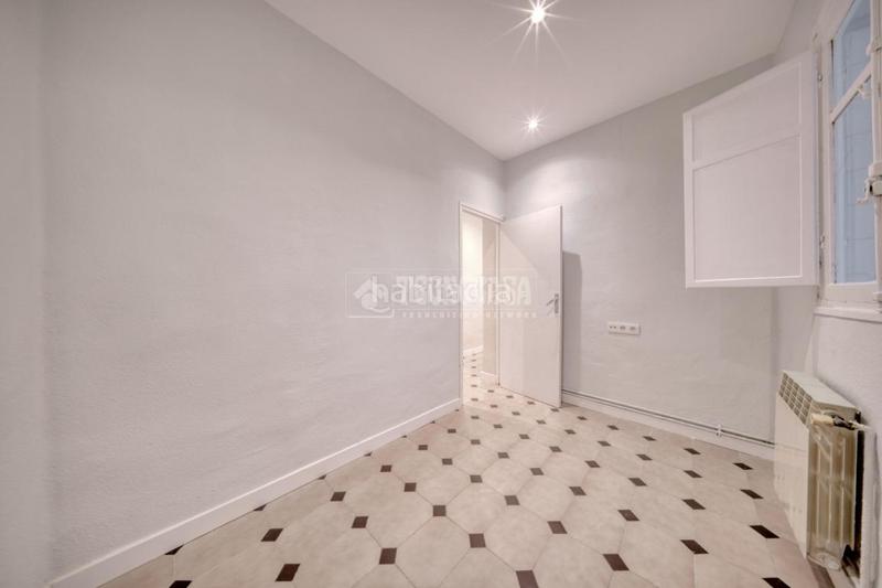 Foto fe892ee6-1161-4882-8d10-bdf3015ba6cc. Piso  en venta en Plaza de Toros Valladolid