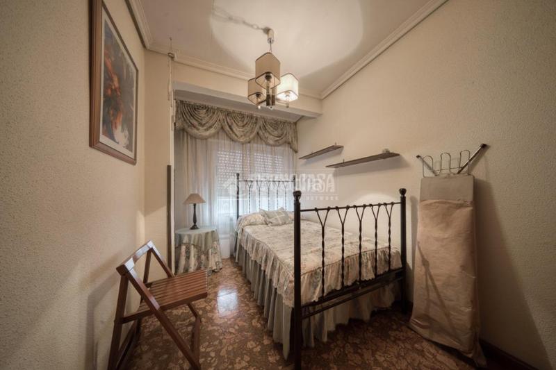 Foto 4890f6d2-7952-4d8a-bfdb-b89dde109144. Piso  en venta en La Farola Valladolid