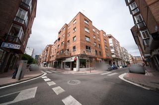 Flat in Circular. Piso en venta en valladolid