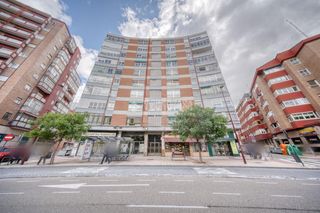 Etagenwohnung in Circular. Piso en venta en valladolid