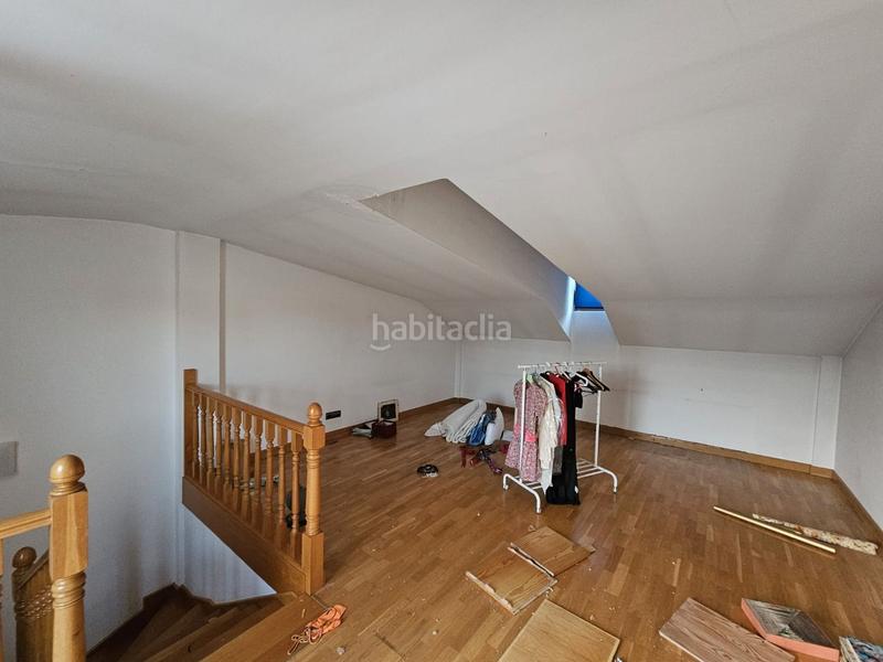 Foto 2bd2d5d1-b4c2-4cee-93ed-2411e366ecfc. Maison jumelée avec parking dans Villafría - La Ventilla - Castañares Burgos