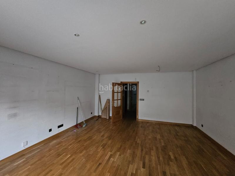 Foto 896f94c8-1e98-45f3-88c1-1d40348bc655. Maison jumelée avec parking dans Villafría - La Ventilla - Castañares Burgos