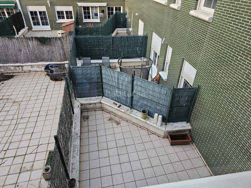 Foto c73f52bc-33f8-4f44-bb3f-79968b64b06e. Maison jumelée avec parking dans Villafría - La Ventilla - Castañares Burgos