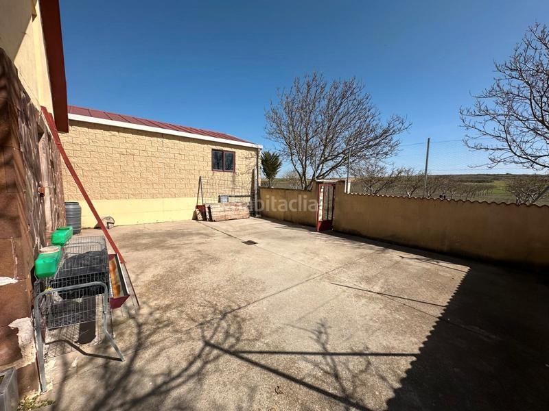 Foto 09252909-9d3d-4c03-ac83-4206d4e1e4ca. House with fireplace in Arlanzón