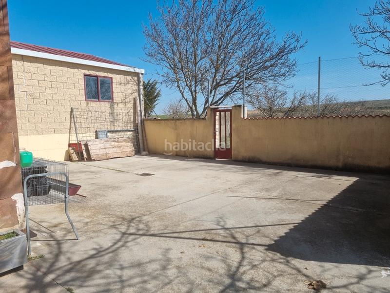 Foto 5a294761-b1a0-417d-b7b5-8e584c151bbb. House with fireplace in Arlanzón