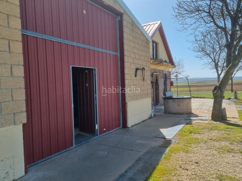 Foto 9718396b-9a35-4136-8260-1167e5152d63. House with fireplace in Arlanzón