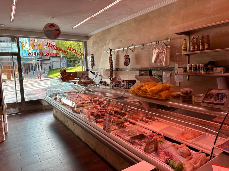 Foto 721c5f3b-e327-4e27-a206-d8c10f3ee539. Local comercial a San Pedro de la Fuente Burgos