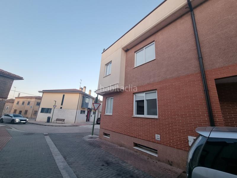 Foto 0a1478d2-cef6-431a-a8dc-6df077eeb69b. Casa a schiera con riscaldamento parcheggio in Villafría - La Ventilla - Castañares Burgos