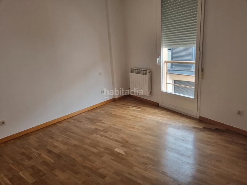 Foto 6c78586b-ad73-400c-a55c-1e4ebe9ff33d. Casa a schiera con riscaldamento parcheggio in Villafría - La Ventilla - Castañares Burgos