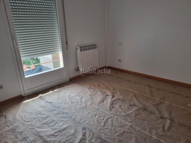 Foto fd4038de-6640-4ad2-b6ac-51ffb70630d4. Semi detached house with heating parking in Villafría - La Ventilla - Castañares Burgos